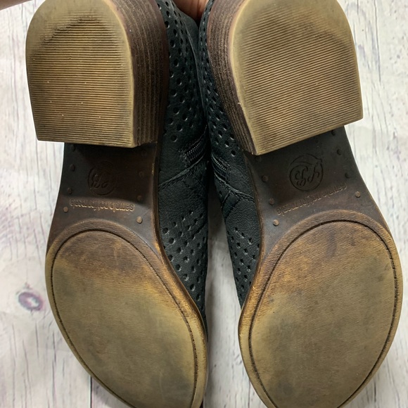 Lucky Brand | Ankle Booties perforated Size 9 - Picture 5 of 7